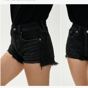 Levi’s 501 Original Short -NEW WORN ONCE-